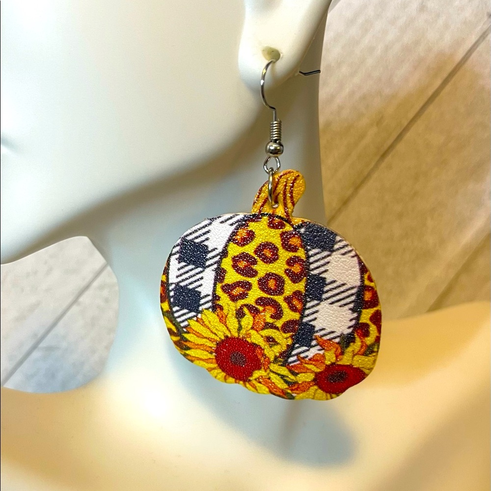 NWT Fall Pumpkin Sunflower Leather Pierced Earrings